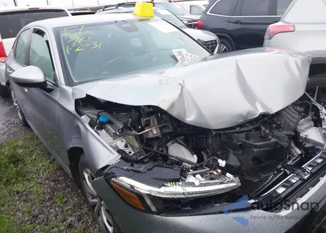 2025 Honda Civic Lx z USA, uszkodzony, nr VIN 2HGFE2F26SH520008